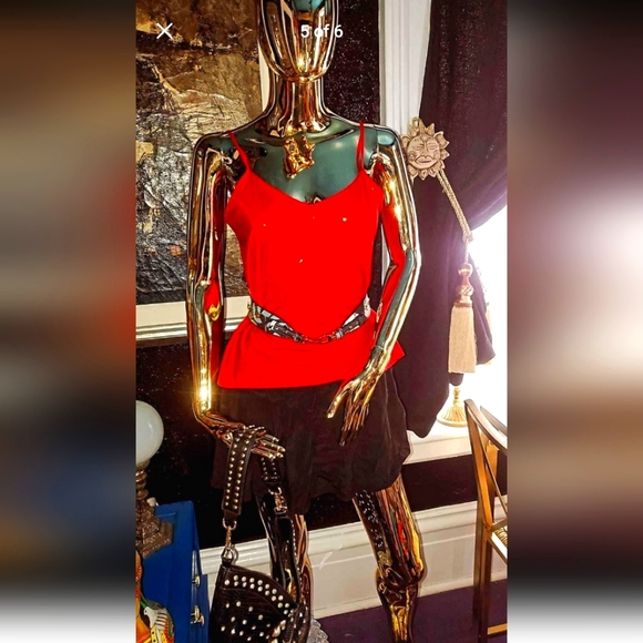 Stunning women's outfit, bustier bag, red top, skirt and belt all for $75! 🤩🥰 - Picture 5 of 6